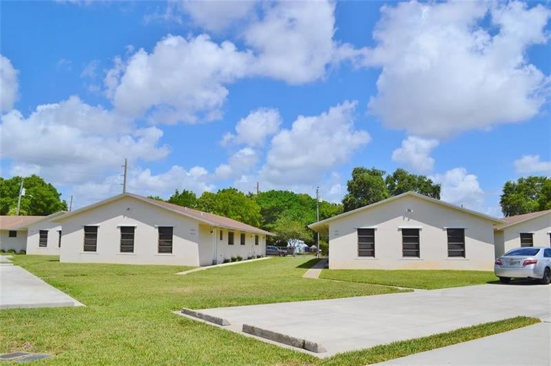 203 N 59th Ave, Hollywood