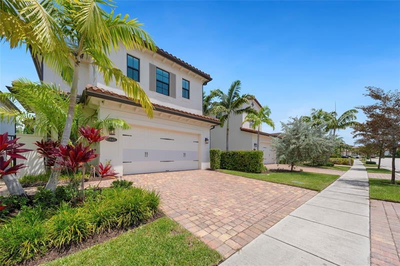 11843 Sw 13th Ct, Pembroke Pines