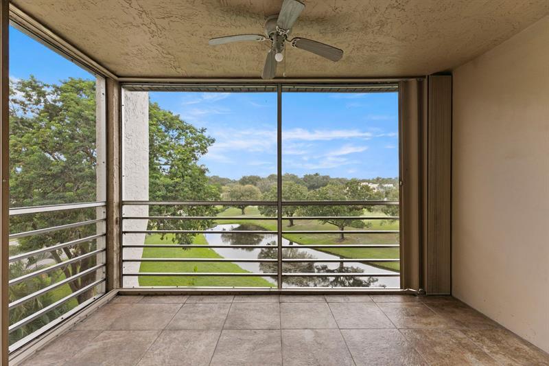 9470 Poinciana Pl 407, Davie