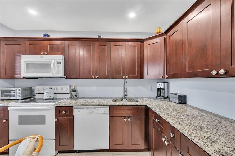 9278 Vista Del Lago F F, Boca Raton