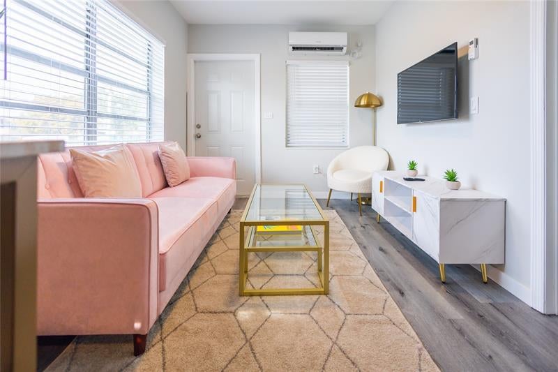 140 Ne 71st St 01, Miami