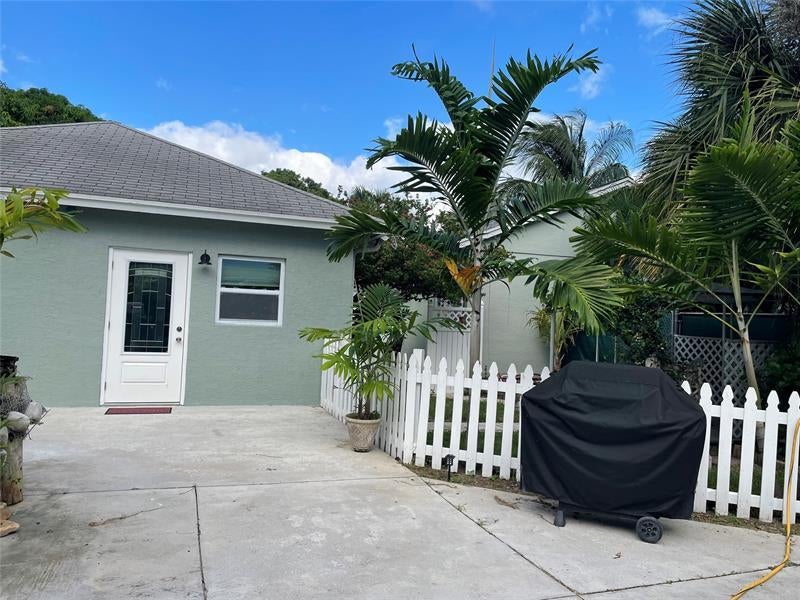 826 Hansen St, West Palm Beach