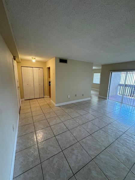 10661 Sw 108th Ave 4c, Miami