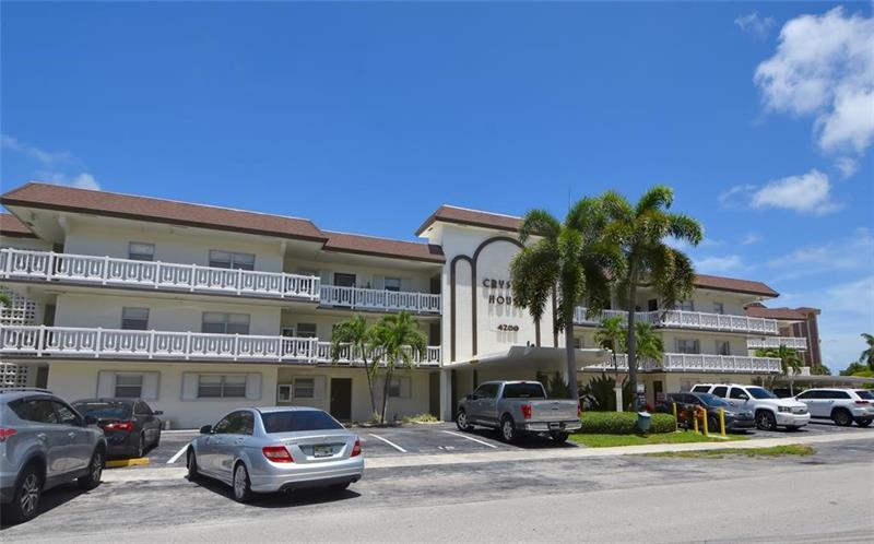4200 Crystal Lake Dr 315, Deerfield Beach