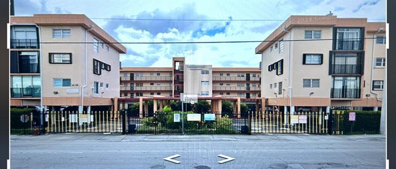 1855 W 60th St 325, Hialeah