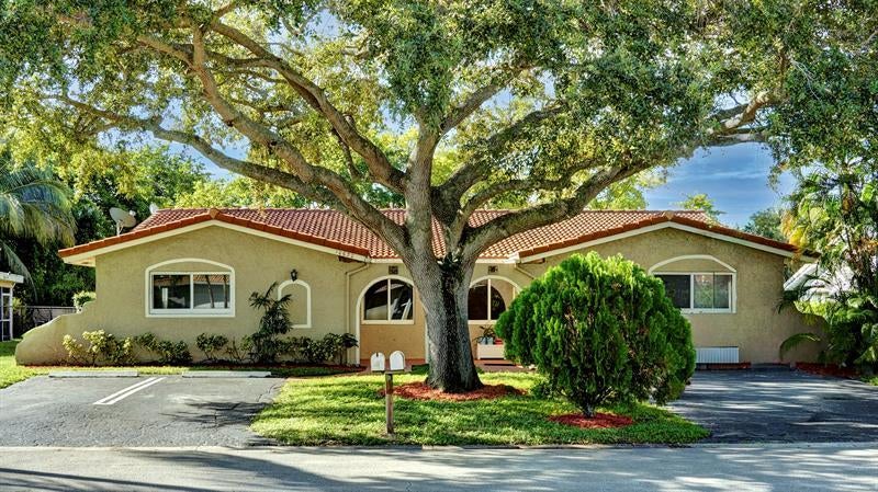 10620 Nw 37th St E, Coral Springs