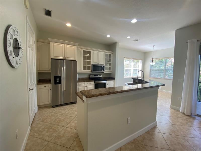 8203 Nw 128th Ln 18-d, Parkland