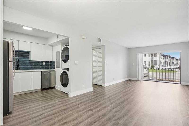 3240 Nw 84th Avenue, Sunrise