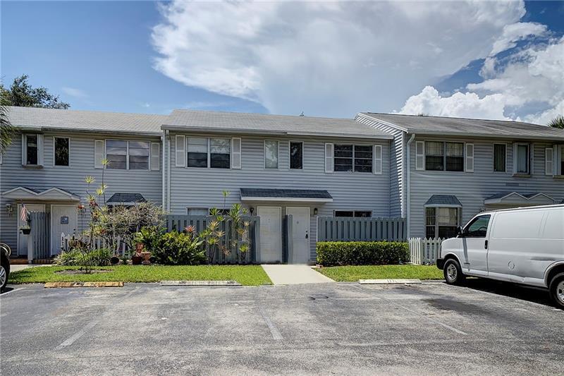 117 Sw 3rd St, Pompano Beach