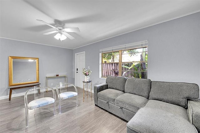 3 of 20 - 1027 Tequesta St 2, Fort Lauderdale, FL