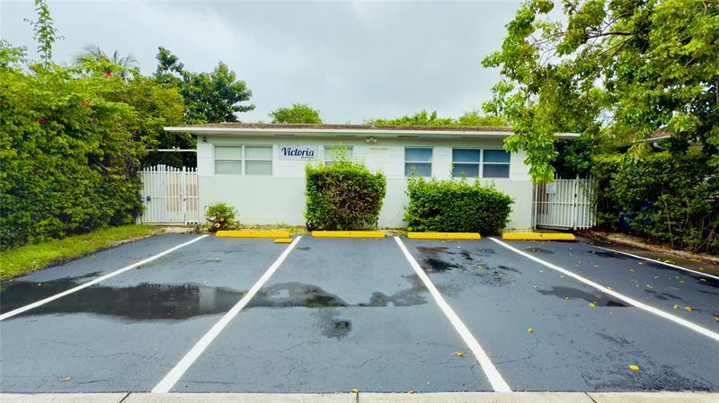 16021 Ne 18th Place 3, North Miami Beach