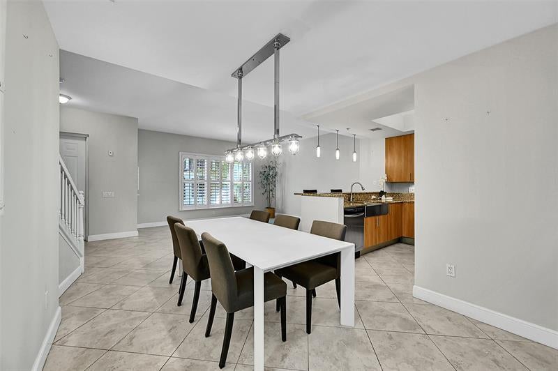 2633 Ne 14th Ave 102, Wilton Manors