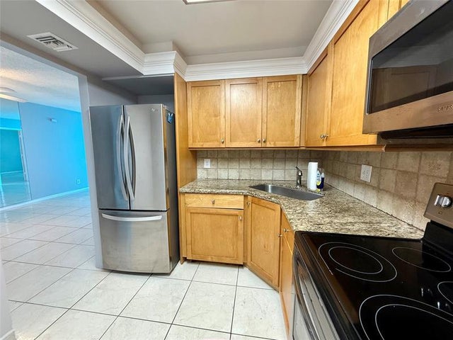 1 of 25 - 101 Briny Ave 1606, Pompano Beach, FL