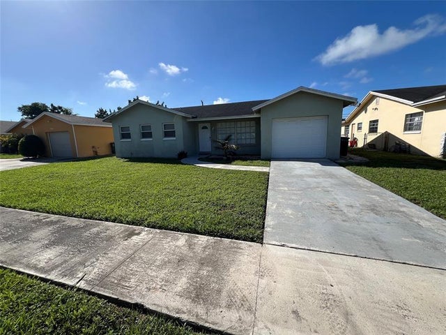 1 of 26 - 9302 Sw 1 Place, Boca Raton, FL