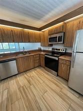 4 of 17 - 3636 Whitehall Dr 305, West Palm Beach, FL