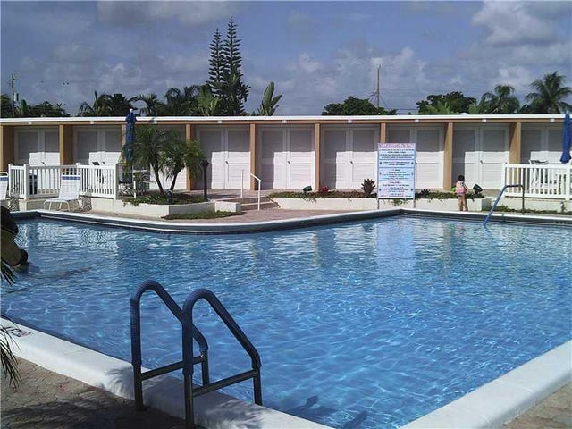 3 of 10 - 6750 Ne 21st Rd 127, Fort Lauderdale, FL