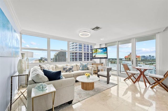1 of 39 - 209 N Fort Lauderdale Beach Blvd 17g, Fort Lauderdale, FL