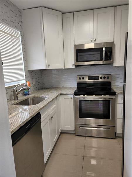9911 Sandalfoot Blvd 101, Boca Raton