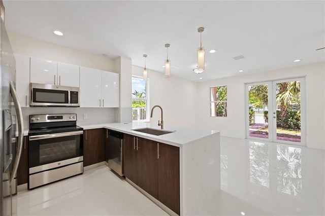 2 of 32 - 1434 Sw 4th Ave 1434, Fort Lauderdale, FL