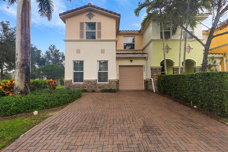5224 Sw 77th Way, Davie