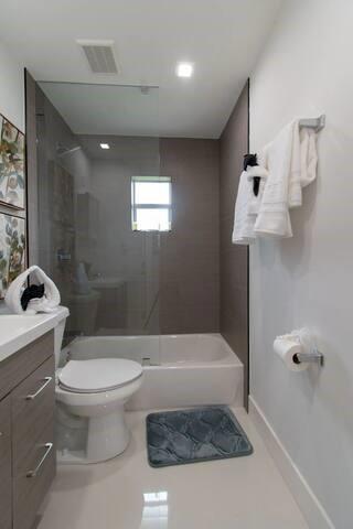 5 of 13 - 4155 Sw 49th St, Fort Lauderdale, FL