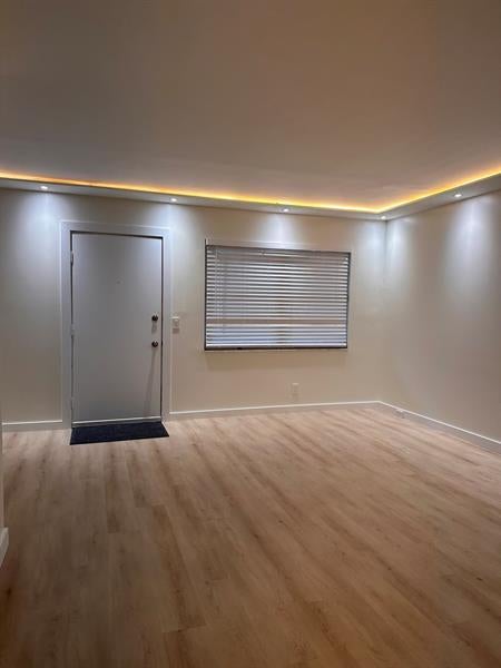 850 Sw 133rd Ter 205b, Pembroke Pines