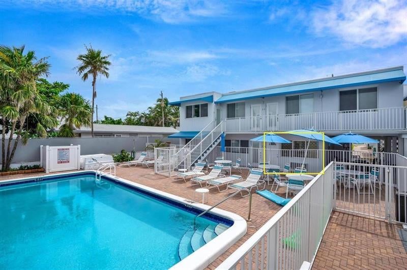4228 N Ocean Blvd 14, Lauderdale By The Sea