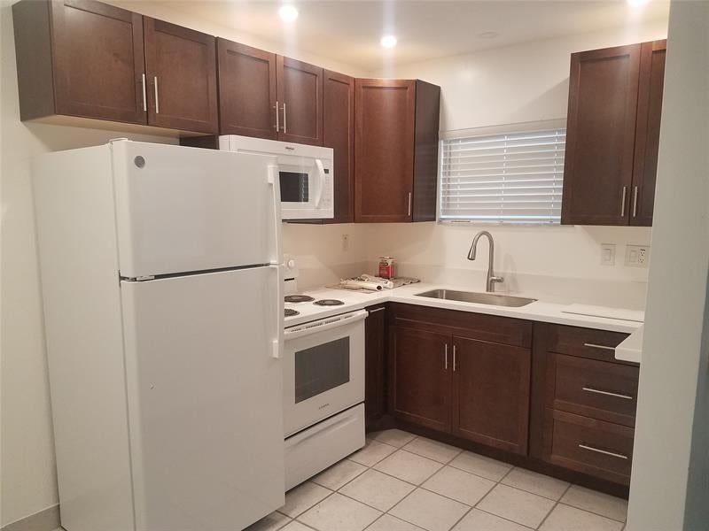 161 Sw 15th St, Pompano Beach