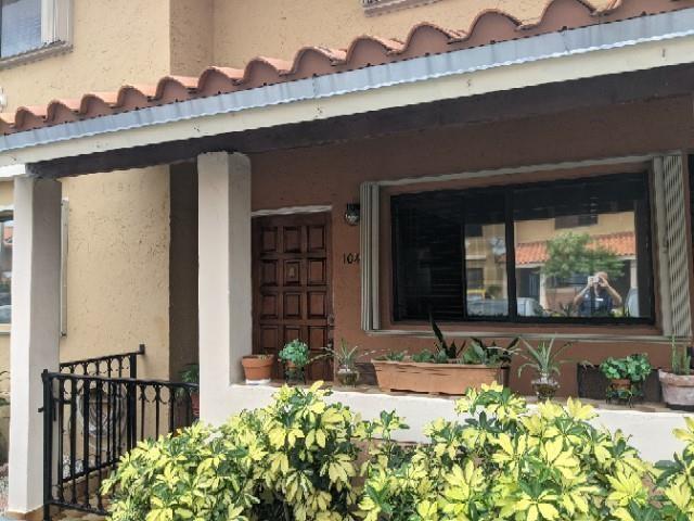 2780 W 61st St 104, Hialeah