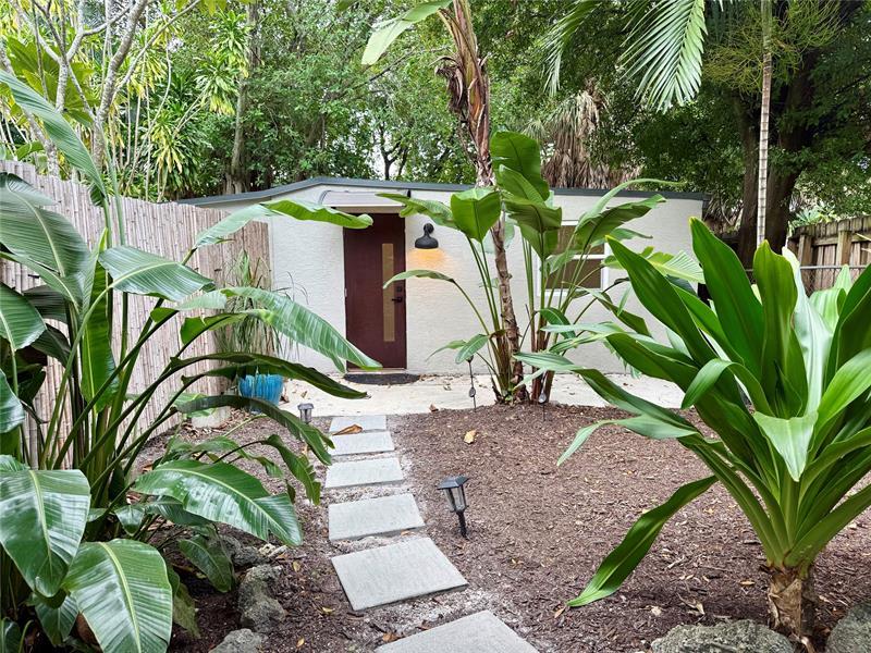 1028 Ne 36th St Cottage, Oakland Park