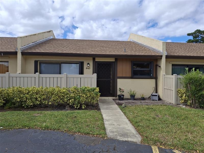 643 Banks Rd, Margate