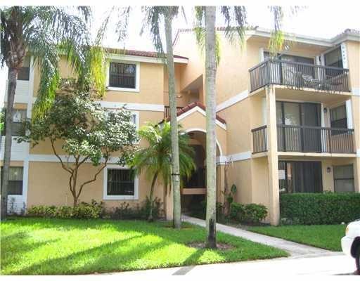 5661 Riverside Dr 202, Coral Springs