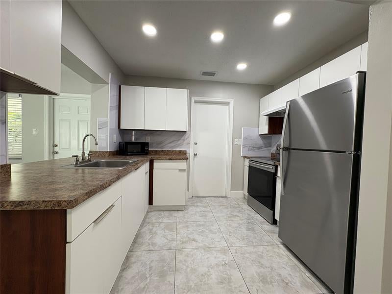 6712 Nw 60th St, Tamarac