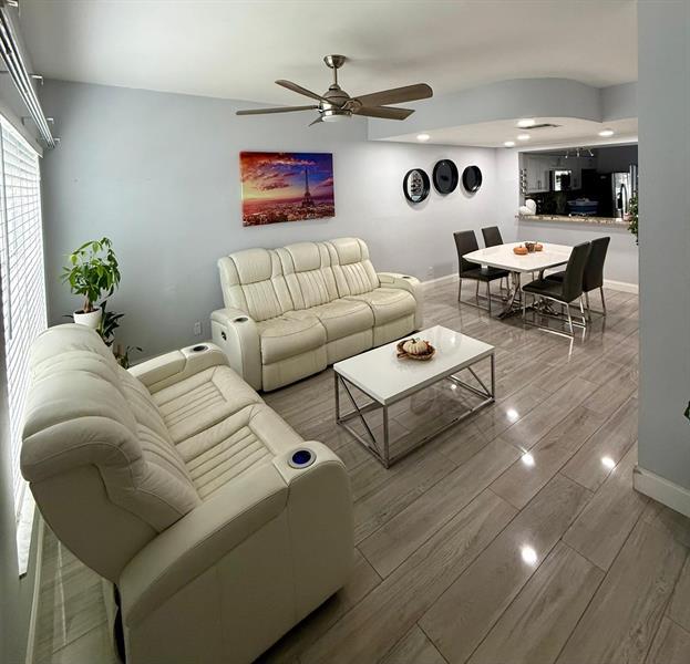 3108 Festival Dr, Pompano Beach