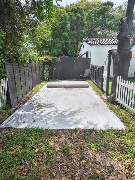 2206 Coolidge St B, Hollywood