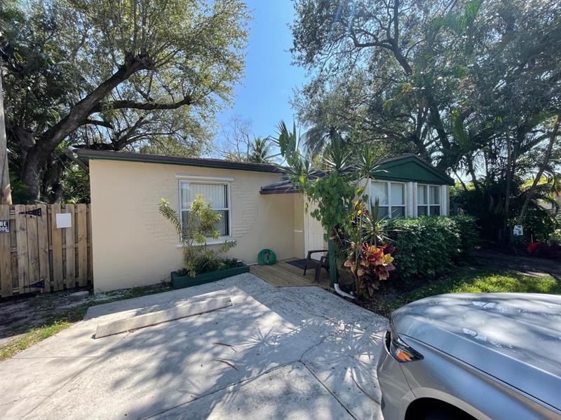 410 Sw 7th St 1, Fort Lauderdale