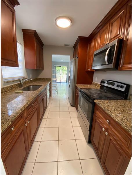 4734 Summit Blvd, West Palm Beach