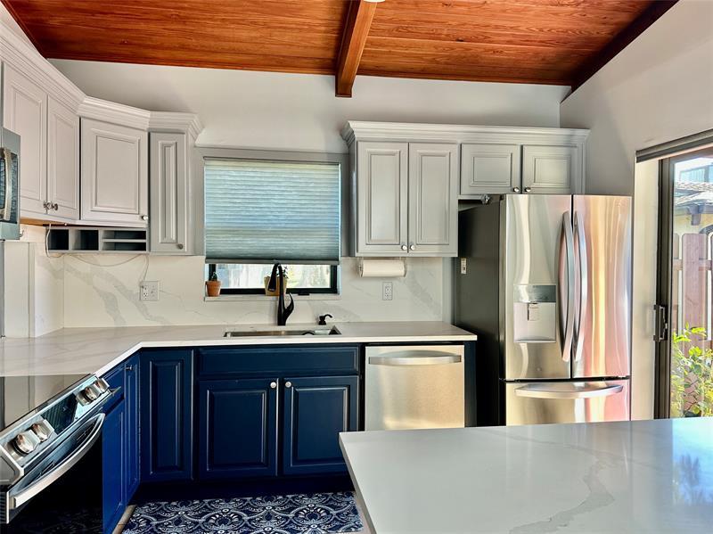 212 Briarwood Cir, Hollywood