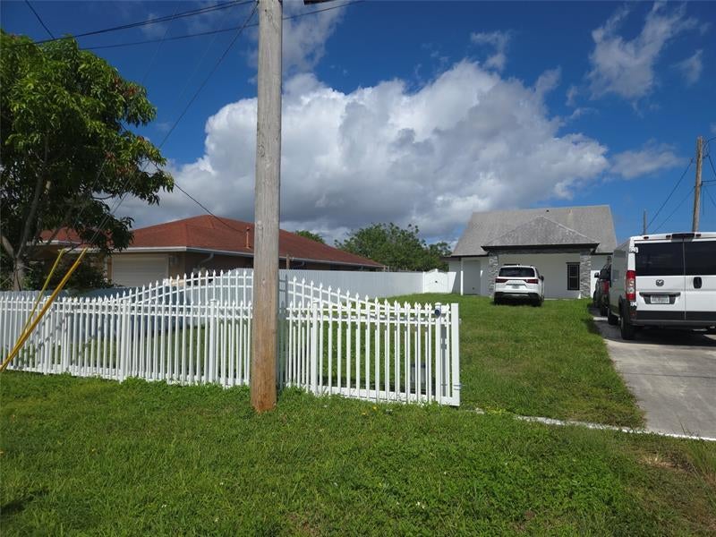 2839 Oklahoma St, West Palm Beach