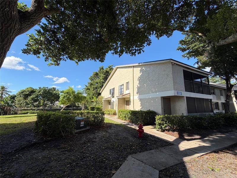 709 Gardens Dr 102, Pompano Beach