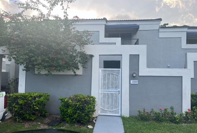 2333 Sw 82nd Way, North Lauderdale