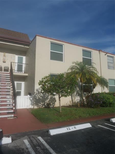 12 Willowbrook Ln 102, Delray Beach
