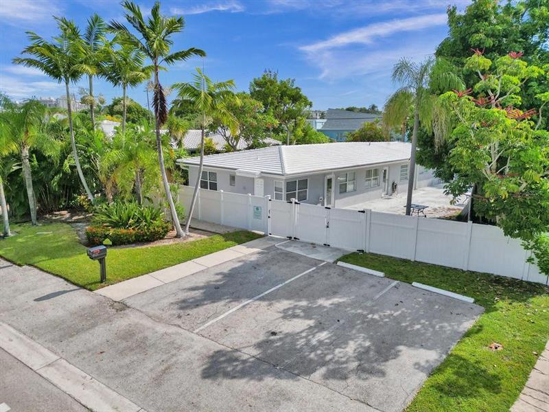 4422 Seagrape Dr 1, Lauderdale By The Sea