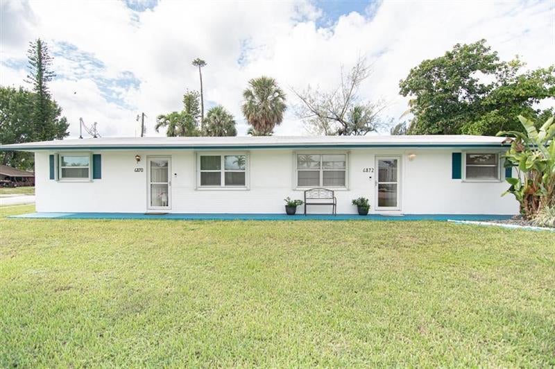 6872 Sw 15th St, Pompano Beach