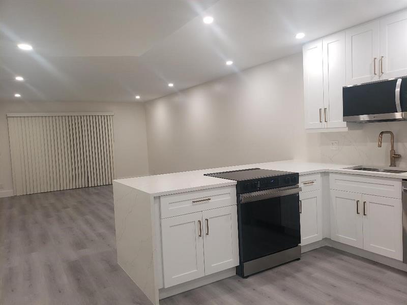 829 Camino Rd 2050, Delray Beach