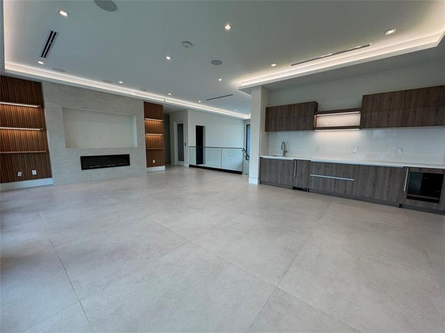 5 of 7 - 2405 Castilla Isle, Fort Lauderdale, FL
