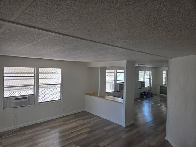 5 of 14 - 5627 Lagoon Dr, Fort Lauderdale, FL