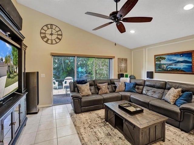 5 of 22 - 8171 Mystic Harbor Circle, Boynton Beach, FL