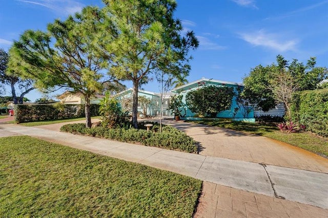 1 of 18 - 5507 W Park Rd, Hollywood, FL