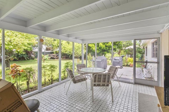 5 of 38 - 1577 Ne 49th St, Oakland Park, FL